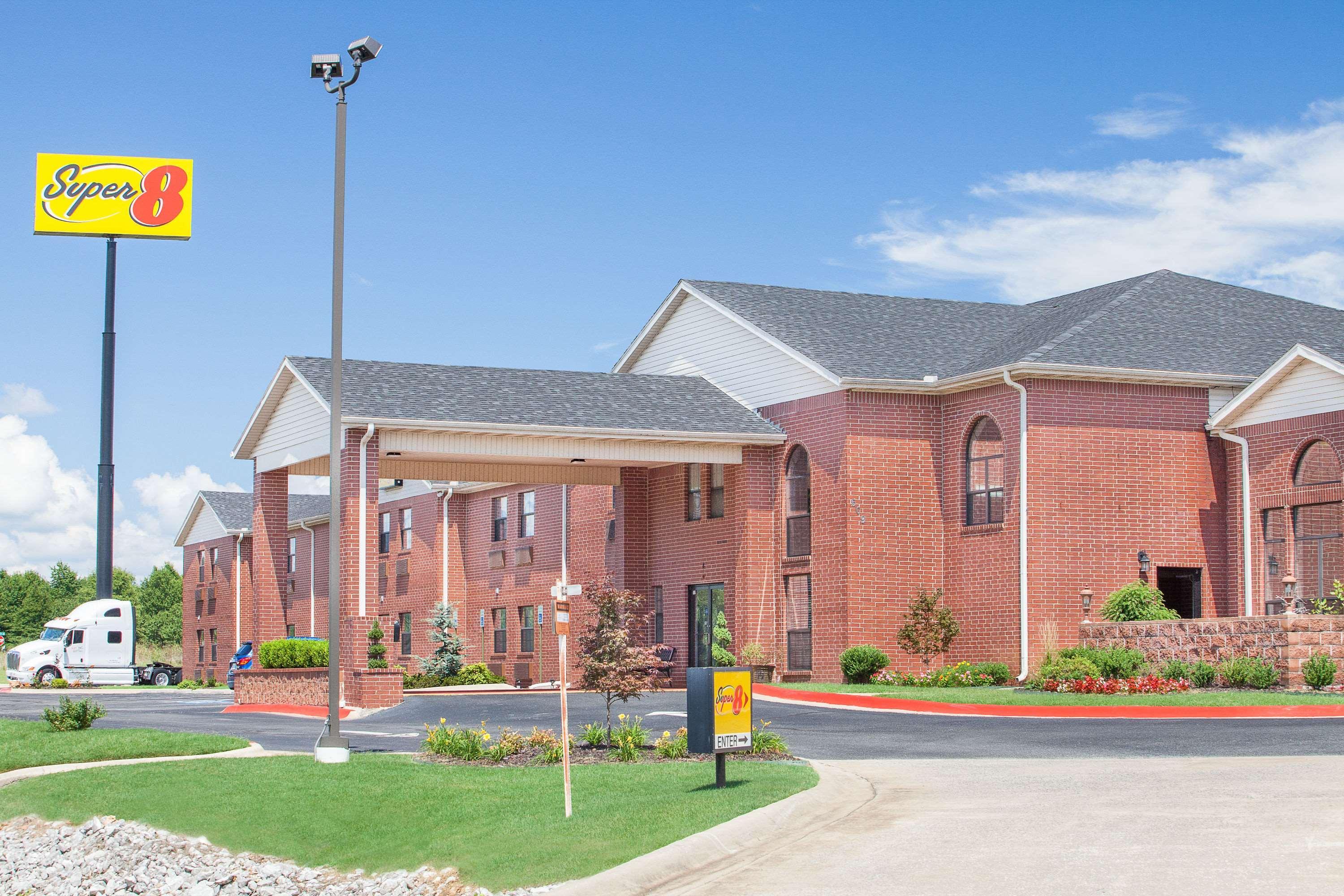 Super 8 By Wyndham Lowell/Bentonville/Rogers Area Exterior foto